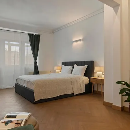 Square Retreat 부쿠레슈티