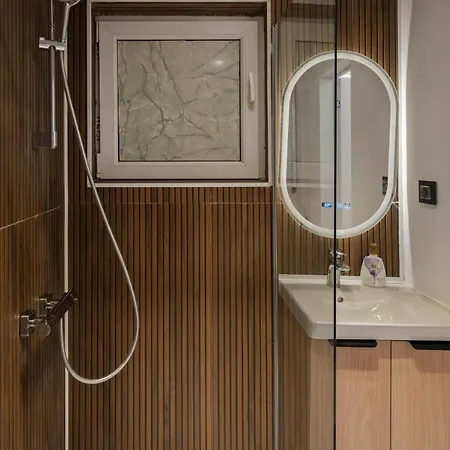 Square Retreat 아파트 부쿠레슈티